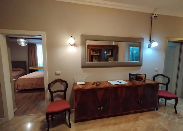 Art Gallery 1 شقة فندقية تيرانا